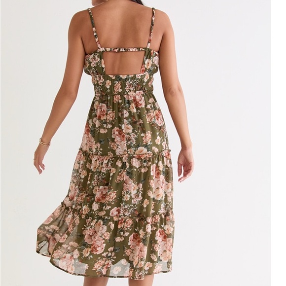 NWOT Rita Ruffle Tiered Ruffle Midi Dress - Picture 2 of 2